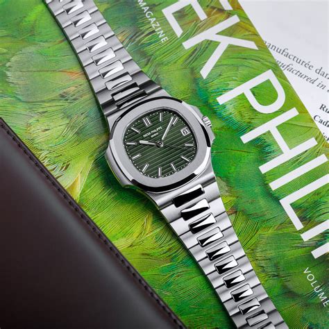 how to open patek philippe watch